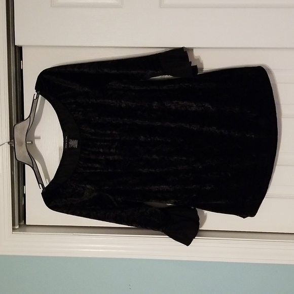 Adele & May top, size M, elbow length sleeve with 3" ruffle - Picture 1 of 6